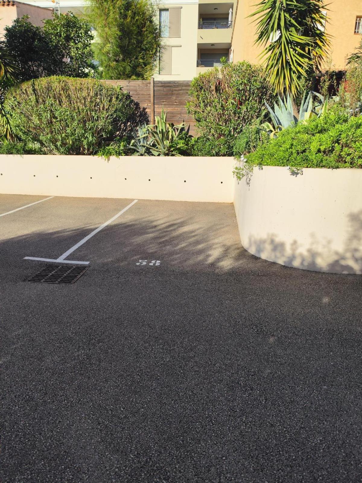 Lumineux, Tout Confort, Wifi & Terrace & Parking Saint-Laurent-du-Var Exterior photo